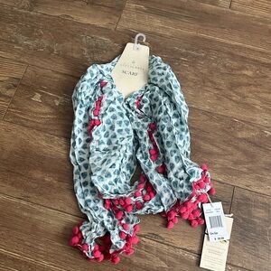 NWT Infinity Scarf - Quagga